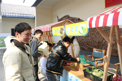 千名職工"美麗杭州一日游"首發(fā)團啟動 在錢塘區(qū)感受文化新內(nèi)涵